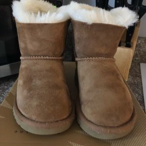 Ugg mini bailey, size 10 toddler